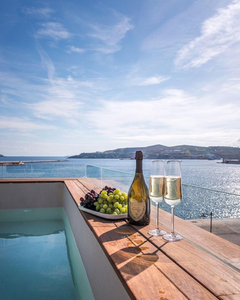 Shapes Luxury Suites Ermoupoli Exterior foto