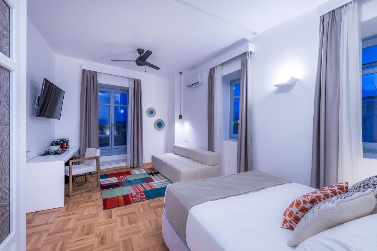 Shapes Luxury Suites Ermoupoli Exterior foto