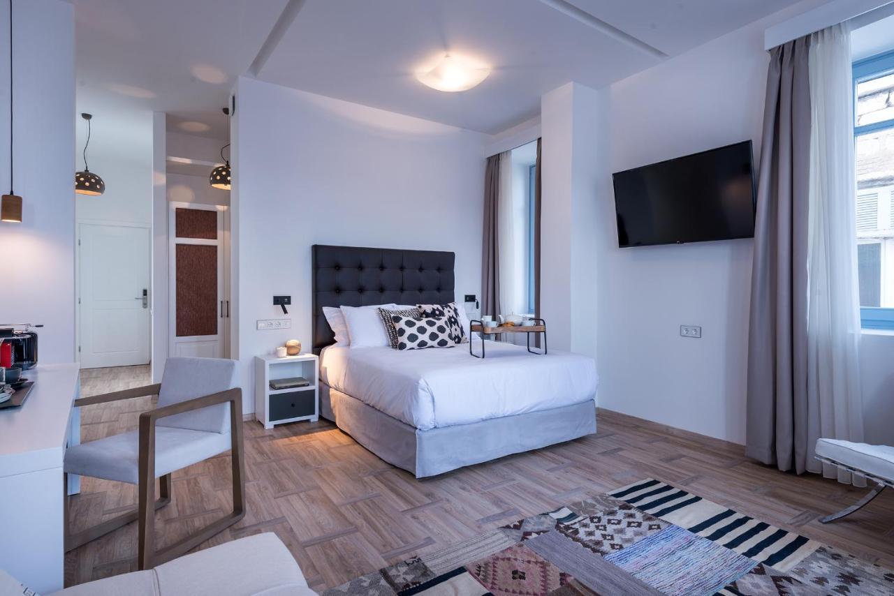 Shapes Luxury Suites Ermoupoli Exterior foto