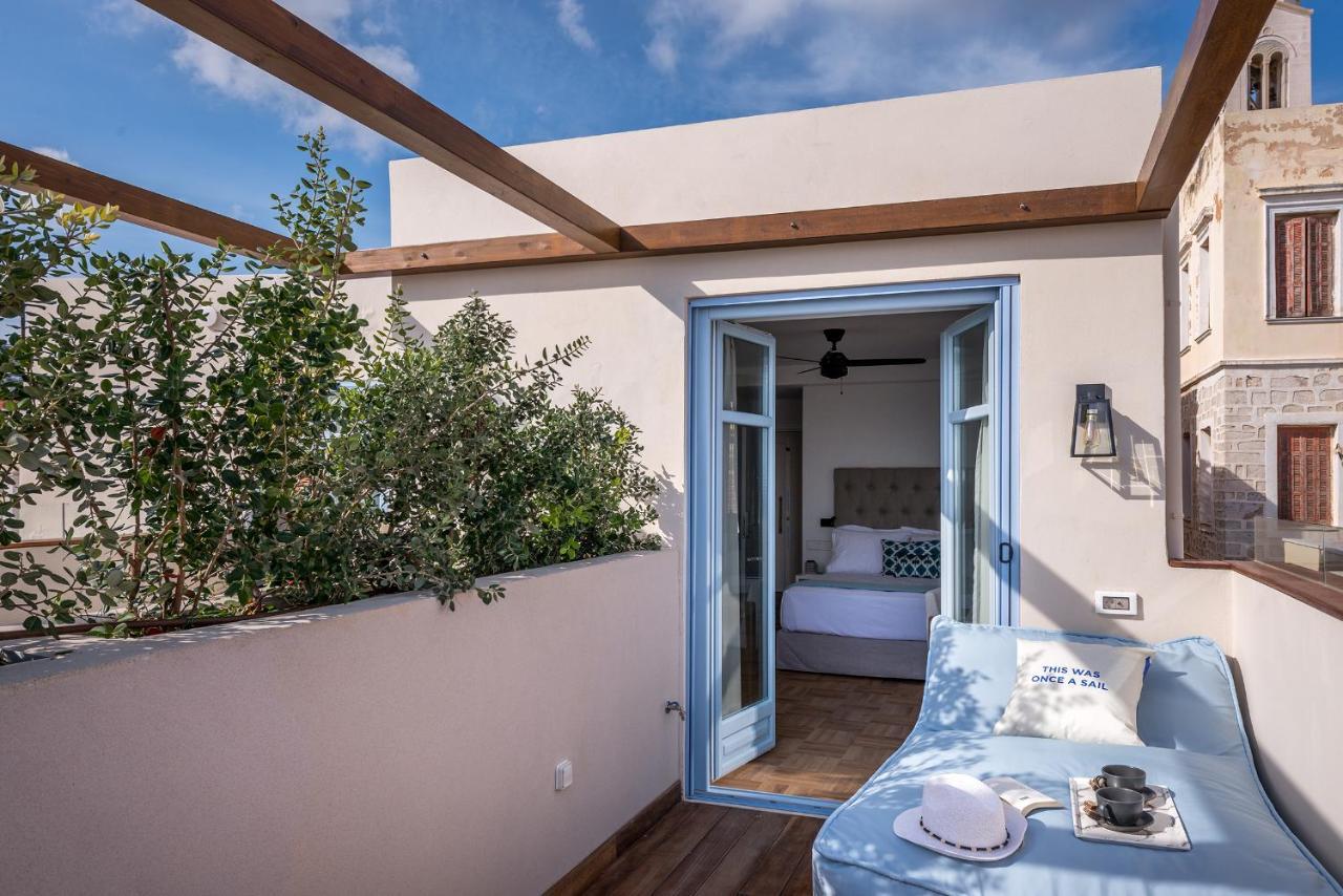 Shapes Luxury Suites Ermoupoli Exterior foto