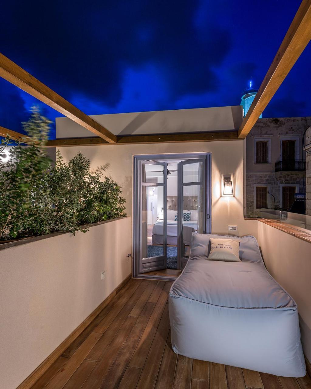 Shapes Luxury Suites Ermoupoli Exterior foto