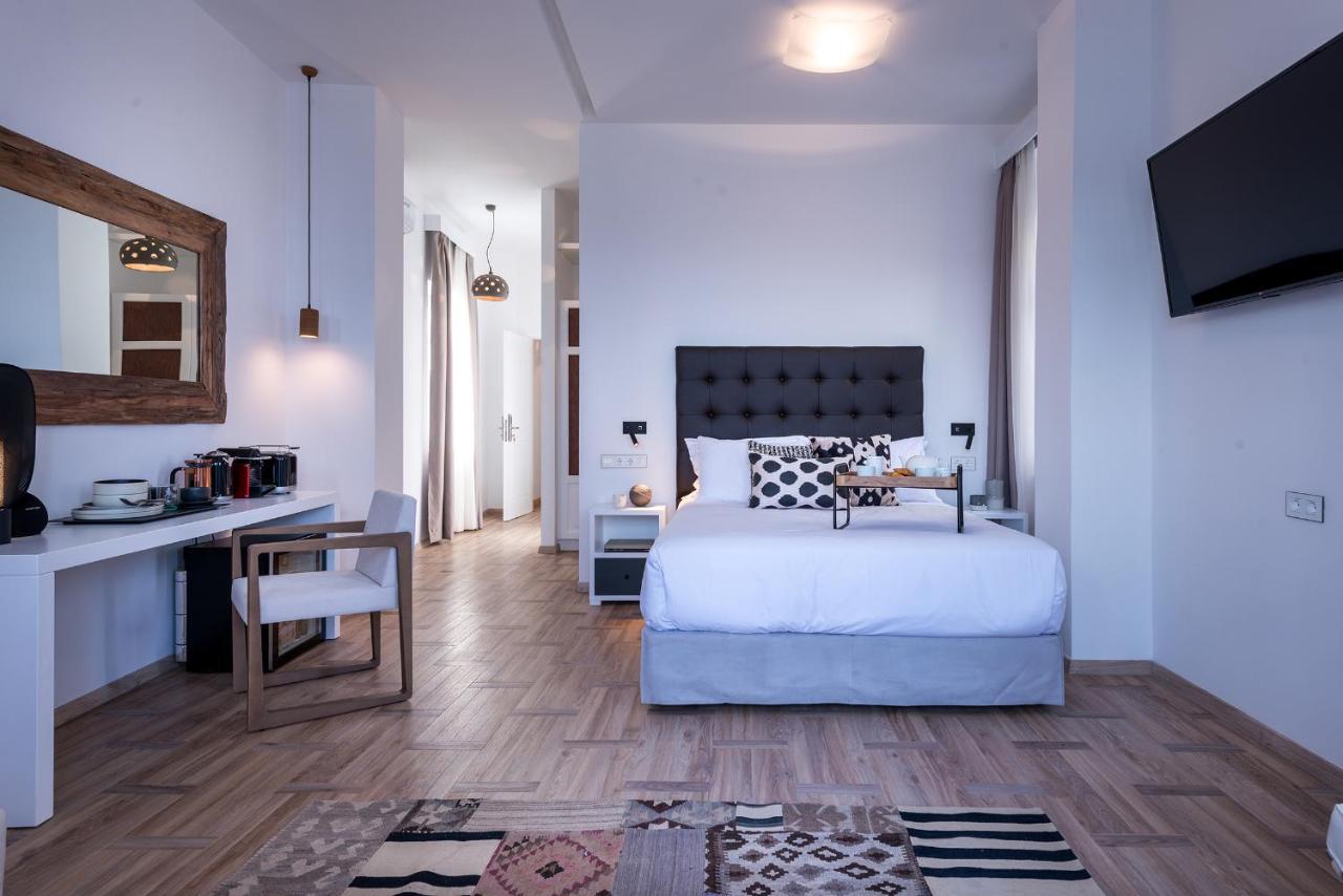 Shapes Luxury Suites Ermoupoli Exterior foto