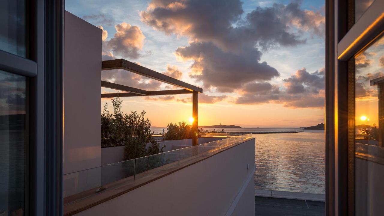 Shapes Luxury Suites Ermoupoli Exterior foto