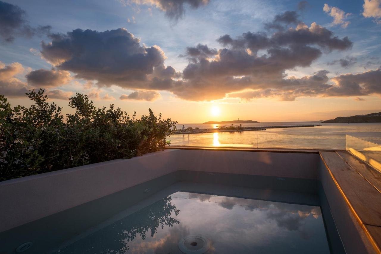 Shapes Luxury Suites Ermoupoli Exterior foto
